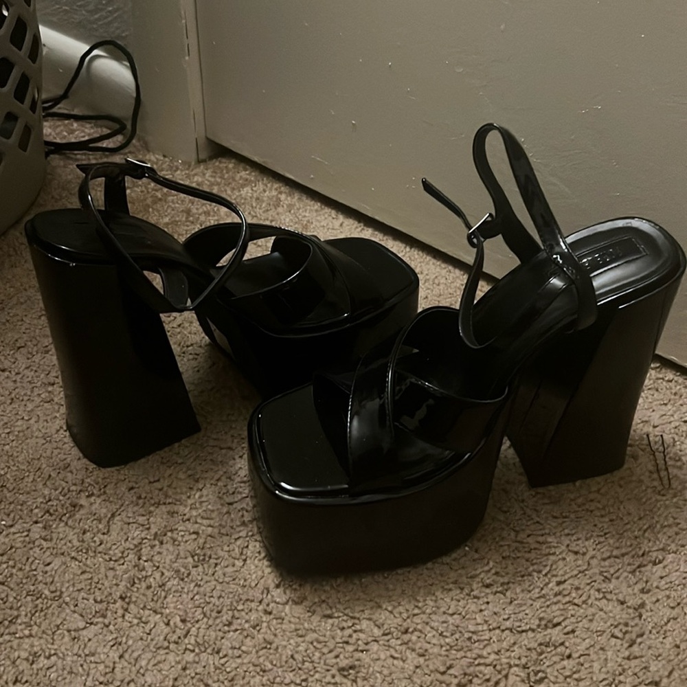 Platform Bratz Heels